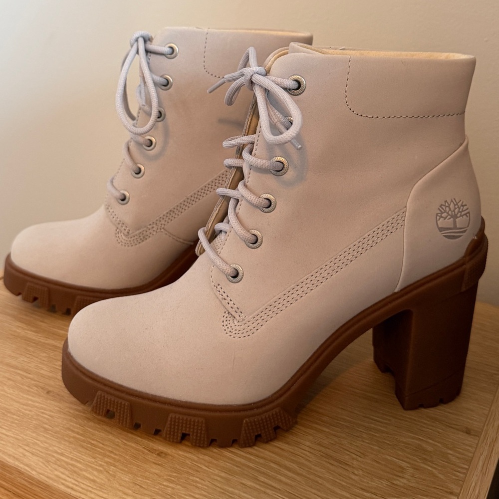 Timberland Women's Grey Lace-Up Boots
